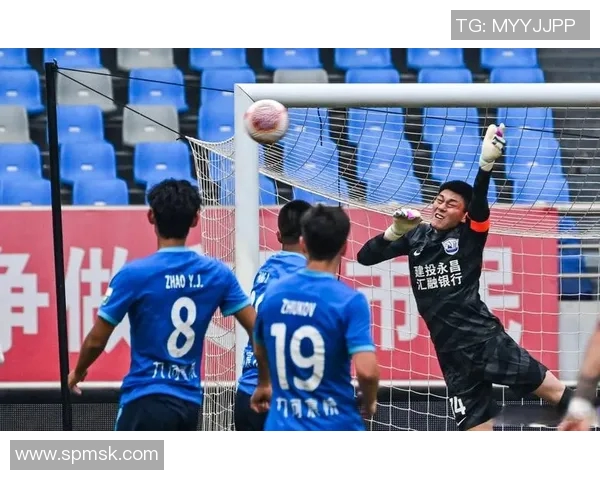 中国足球超级联赛新纪元：聚焦国内外球员竞争与职业发展新机遇