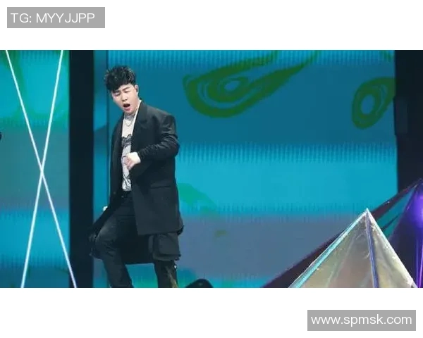 中国足球明星的风采与梦想在rap中绽放激情与荣耀的旋律